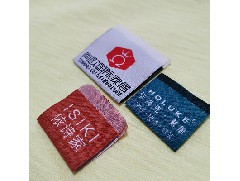 如何在織嘜上印制復雜的圖案而不影響清晰度